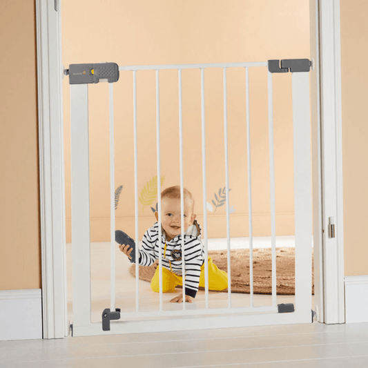SAFETY 1ST QUICK CLOSE STAIR GATE WITH CLAMPING SYSTEM