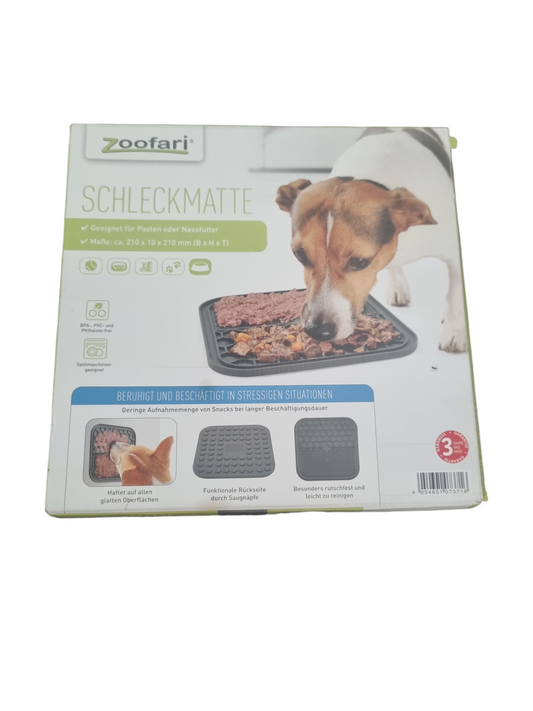 Lickimat Treat mats for Dogs and cats ( Square)1