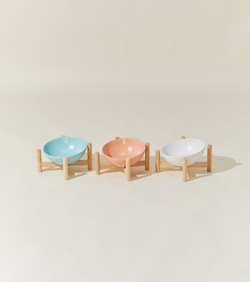 Tilted Food Bowl with wooden stand